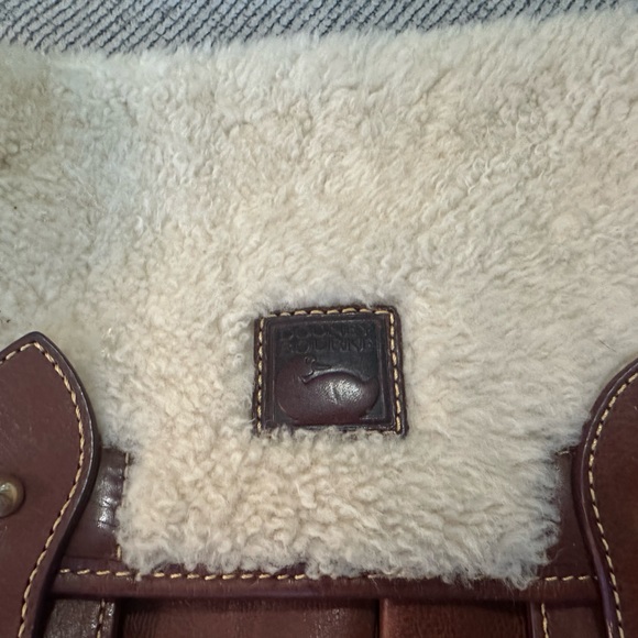 Dooney & Bourke Brown Leather Bag with Cream Shearling plaid lining - Picture 2 of 9